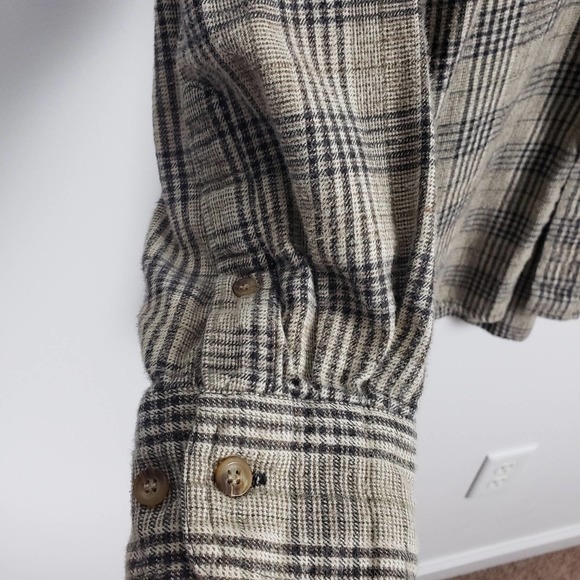 Woolrich flannel plaid button down mens large - Picture 3 of 10